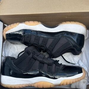 Jordan Kids Sneakers Black and Tan